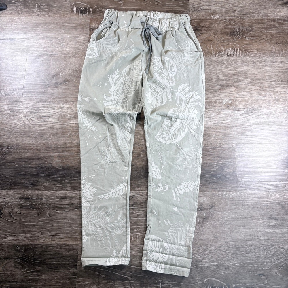 Kaktus Women Sage Green Tropical Leaf Print Pants Made in Italy Small